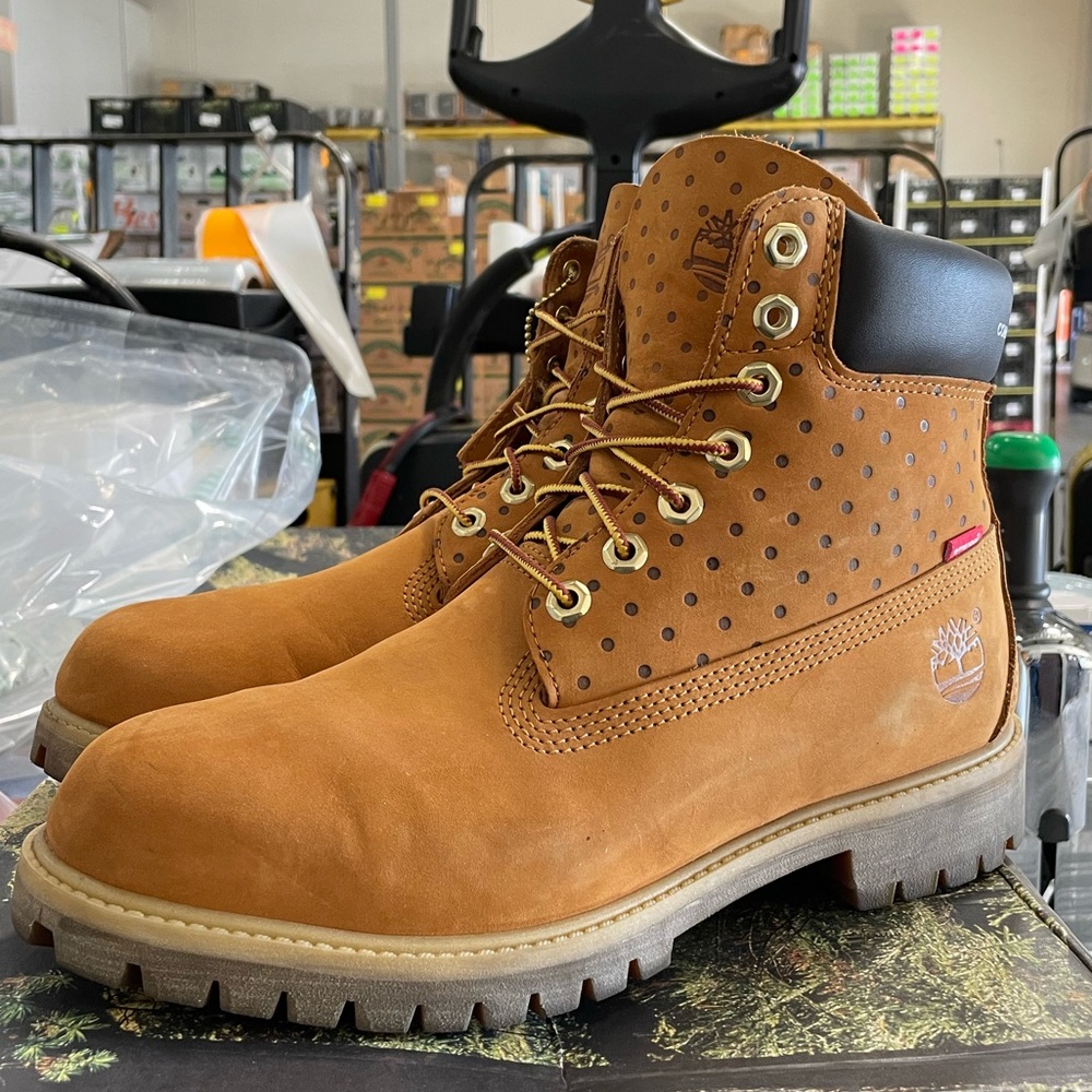 Supreme Timberland Comme Des Garcon CDG 6” Boots size 9